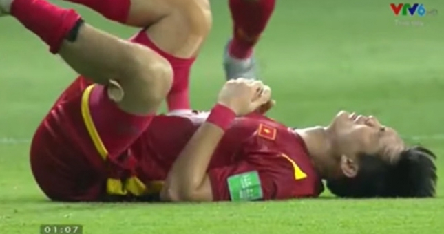 Facebook trọng tài bắt trận Việt Nam - Indonesia 'sáng nhất đêm'