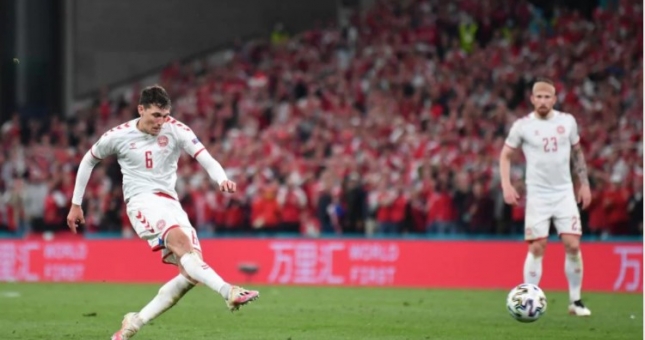 Video bàn thắng Nga 1-4 Đan Mạch: Siêu phẩm của sao Chelsea