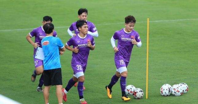 ĐT Việt Nam bất ngờ loại 2 cầu thủ trước trận gặp Australia