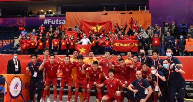 VIDEO: Chơi xuất sắc trước Nga, Việt Nam ngẩng cao đầu rời World Cup