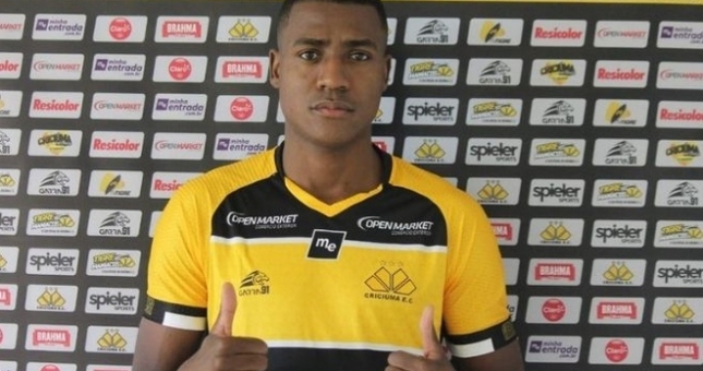 HAGL chia tay cầu thủ đầu tiên