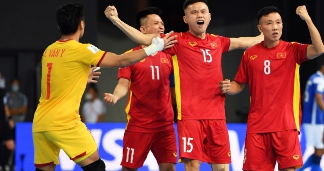 Bóng đá Việt Nam đón tin 'không thể tuyệt vời hơn' ở vị trí thủ môn