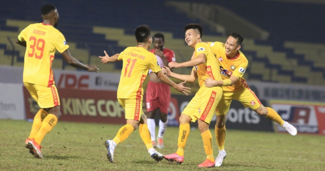 Thanh Hóa 'đòi nợ thành công' trước Nam Định