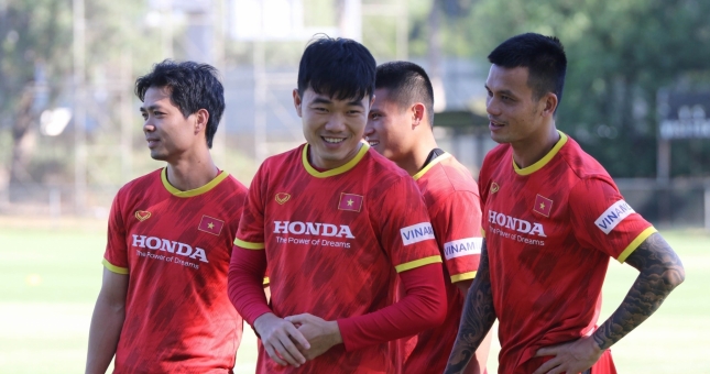 Không được trọng dụng ở ĐTVN, trụ cột HAGL lao vào tập luyện xuyên Tết