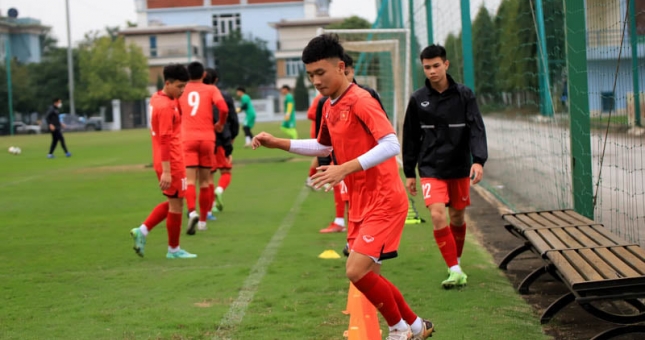 Đàn em Công Phượng, Quang Hải 'luyện công' trước ngày sang châu Âu