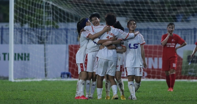 Hy hữu: CLB Việt Nam bỏ giải vì cầu thủ lập gia đình