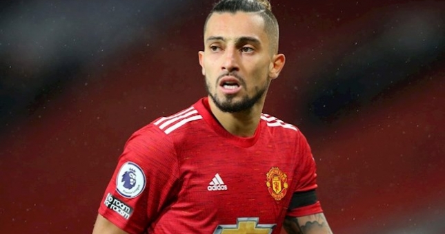 Vừa sang Sevilla, ‘Máy tạt bóng’ đã chia sẻ cực phũ về MU