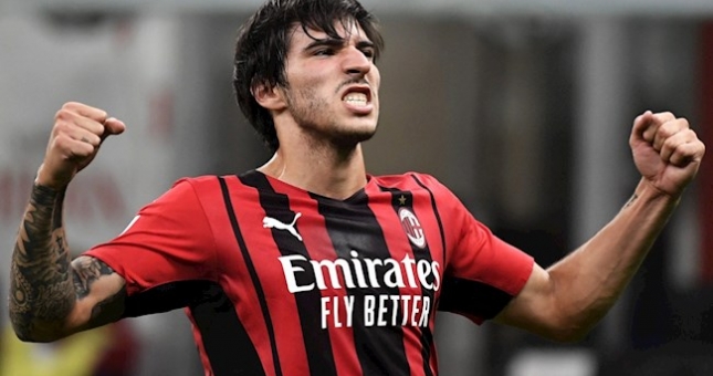 Arsenal nhắm ‘Tiểu Pirlo’ của AC Milan với giá khủng