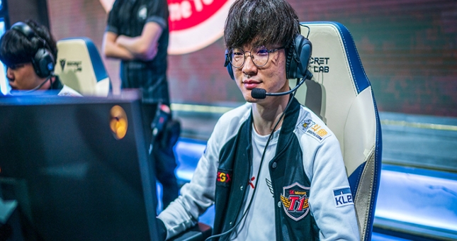 LCK mùa hè 2021: Faker thi đấu thăng hoa, T1 dễ dàng hủy diệt BRO với tỷ số 2 - 0