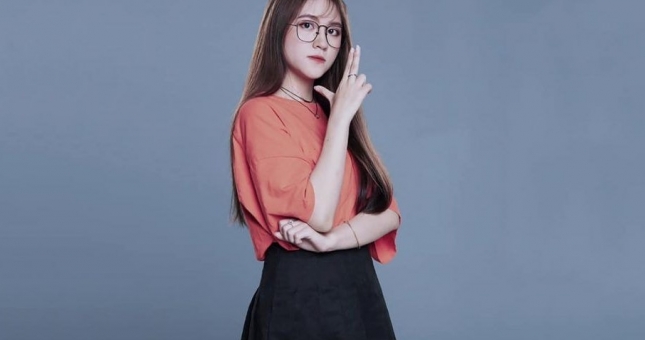 Cô Ngân TV chia sẻ lý do trở thành một streamer Free Fire