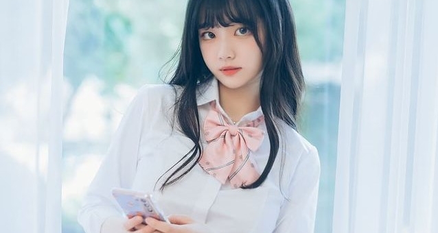 Nữ streamer từ bỏ sự nghiệp võ sĩ MMA để về làm game thủ LMHT