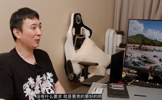 Thiếu gia Vương Tư Thông chi 3,5 tỷ đồng để sở hữu dàn PC số 1 châu Á