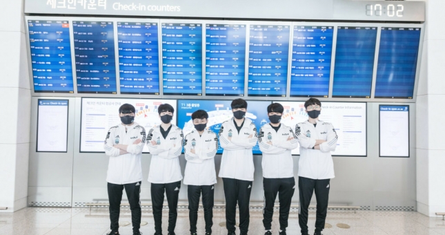 Riot Games chi gần 8 tỷ đồng chỉ để đưa đón tuyển thủ LCK tới CKTG 2021