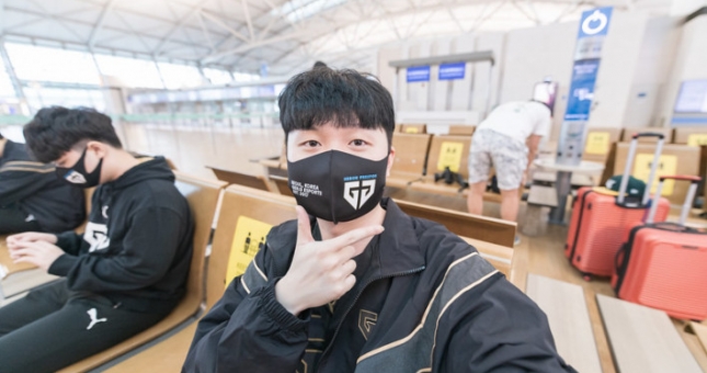 GEN Bdd: 'Midlaner LCK hay hơn nhiều so với midlaner LPL'