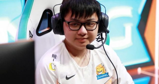 SofM bất ngờ được fan Trung Quốc 'phong thần' ở vị trí đi rừng