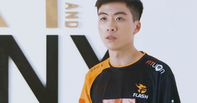 XB vô tình để lộ việc Team Flash sẽ thay đổi nhân sự trong mùa giải tới