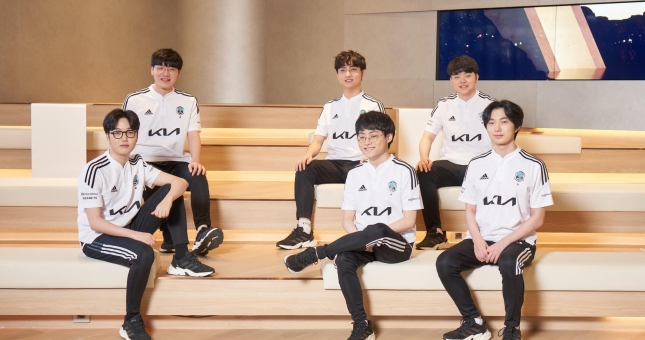 Lịch thi đấu LCK Mùa Xuân hôm nay ngày 13/1: HLE vs NS, KT vs DK