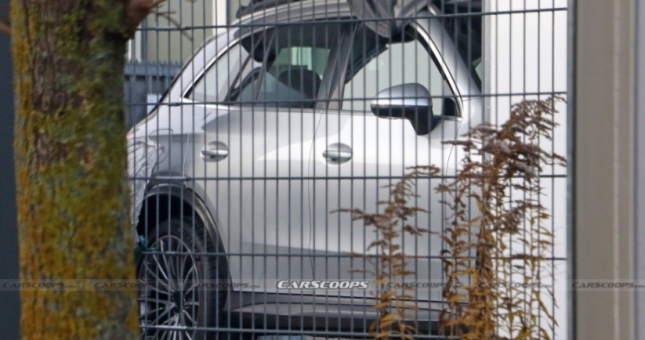 Hé lộ ngoại thất của Mercedes-Benz GLC 2023