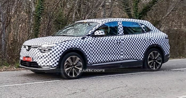 VinFast VF8 vẫn bị bắt gặp chạy thử trong lớp nguỵ trang, nhiều khả năng xe đang được tinh chỉnh