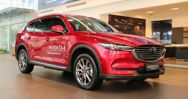 Mazda CX-8 'chơi lớn', tung ưu đãi 'khủng' đến 130 triệu đồng, quyết đấu Hyundai Santa Fe