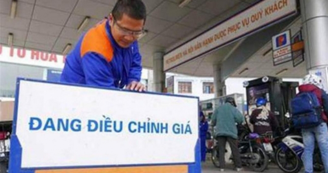 Giá xăng có thể tiếp tục giảm vào 15h chiều 12/4