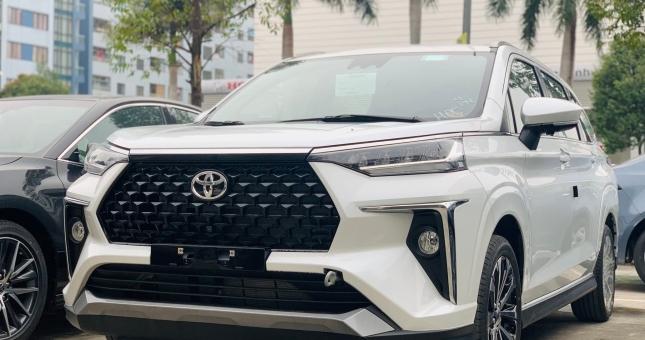 Dù 'khan hàng', Toyota Veloz Cross 2022 vẫn được bàn giao hơn 600 xe chỉ trong 9 ngày cuối tháng 3