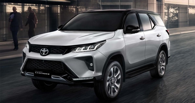 Toyota Fortuner sắp trình diện Việt Nam phiên bản mới, thêm trang bị, 'thêm' giá