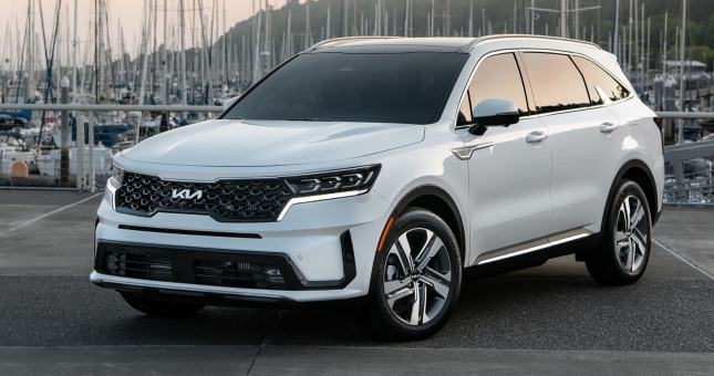 Kia Sorento 2022 'lỡ hẹn' bản Hybrid tại Việt Nam, bản máy xăng tăng giá 70 triệu đồng