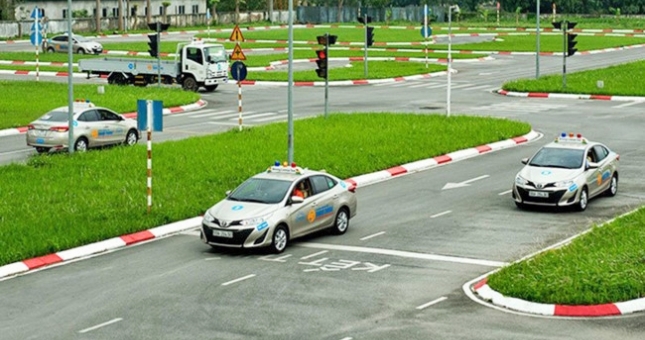 Sửa đổi thời gian học thực hành trong chương trình đào tạo bằng lái xe ô tô
