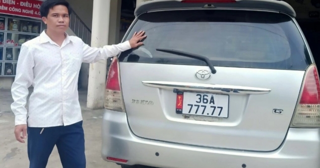 Chủ xe bốc trúng biển ngũ quý 7 khi mua Toyota Innova cũ