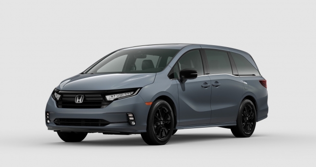 Đối thủ Kia Carnival lộ diện thế hệ mới, mang phong cách thể thao cực riêng