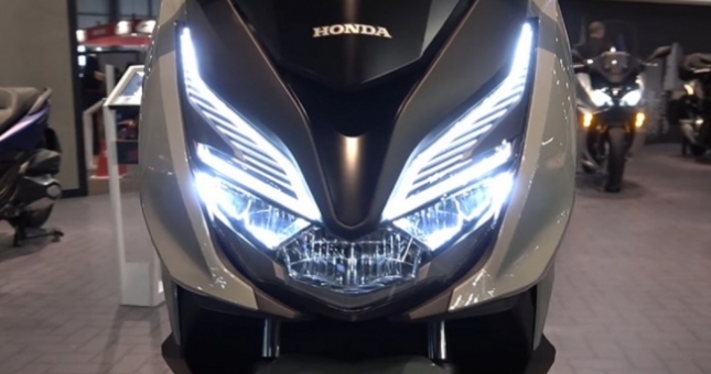 Honda Forza 125 2022 ra mắt: Phiên bản 'hầm hố' của Honda PCX