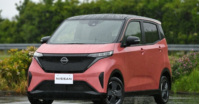 Mẫu xe giá rẻ Nissan liệu có đủ sức 'đánh bật' Hyundai Grand i10 hay Kia Morning?