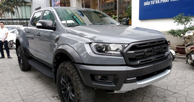Giá xe Ford Ranger Raptor cũ cao hơn giá xe mới đến hàng trăm triệu đồng
