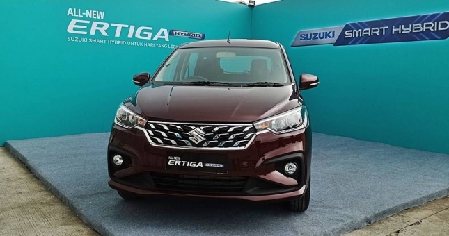 Suzuki Ertiga 2022 chính thức ra mắt phiên bản hybrid giá siêu rẻ, 'đe nẹt' Mitsubishi Xpander
