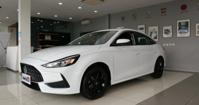 MG5 ra mắt thêm phiên bản tiêu chuẩn tại Việt Nam, giá chỉ từ 515 triệu đồng