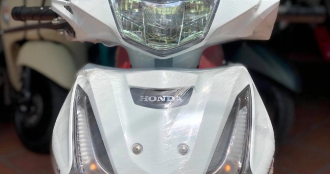 Ngoài Vision, Honda còn mẫu xe máy số có giá lăn bánh tăng đến 100 triệu đồng