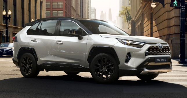 Toyota RAV4 2023 ra mắt, thêm loạt trang bị 'đáng tiền', tham vọng 'nuốt chửng' Mazda CX-5
