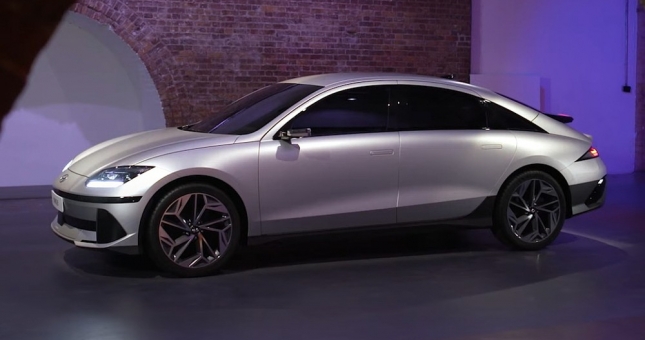 Vén màn thiết kế Hyundai Ioniq 6, mang phong cách giống Porsche 911