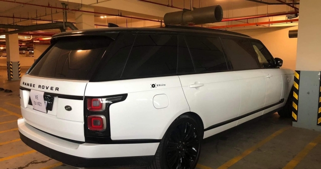 'Hàng khủng' Ranger Rover Autobiography bản kéo dài xuất hiện tại Việt Nam, giá lăn bánh có thể đến gần 70 tỷ