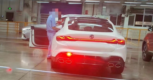 Lộ diện MG6 Pro 2023 - Sedan cỡ C 'sang, xịn, mịn', kích thước lớn hơn MG5 tại Việt Nam