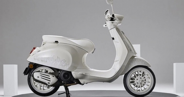Vespa Sprint Justin Bieber 'lên kệ' tại Việt Nam, giá bán cao nhất 132 triệu đồng