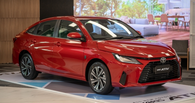 Toyota Vios 2023 chính thức 'lên kệ', 'lột xác' diện mạo, có cả Camera 360 và Toyota Safety Sense