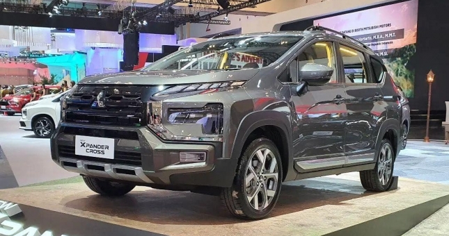 Mitsubishi Xpander Cross 2023 chính thức 'lên kệ', trang bị 'xịn sò', ngoại hình cải tiến giống Xpander
