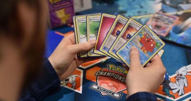 Giám đốc dùng 1,3 tỷ đồng tiền hỗ trợ COVID đi mua thẻ Pokémon