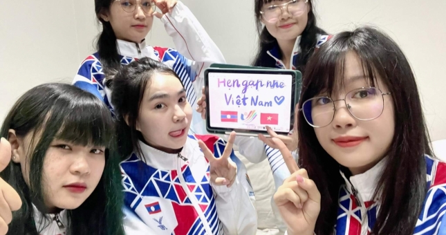 ĐT Tốc Chiến Nữ Lào: ‘Chúng tôi rất thích bánh xèo và bánh cuốn của Việt Nam’