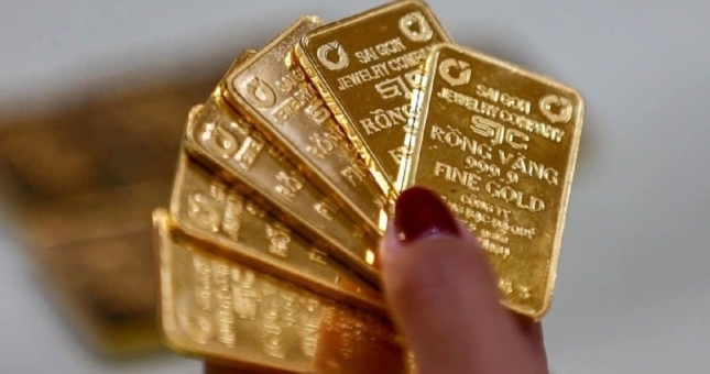 Giá vàng hôm nay 13/4: Giảm nhanh