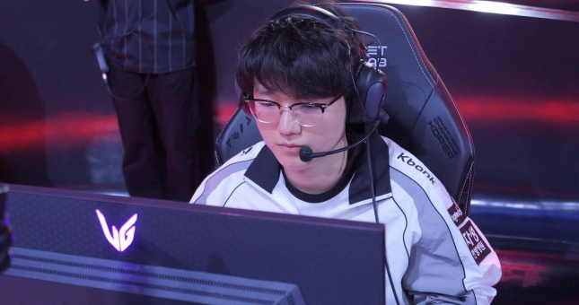 T1 thua sốc trong ngày khai màn LCK 2026