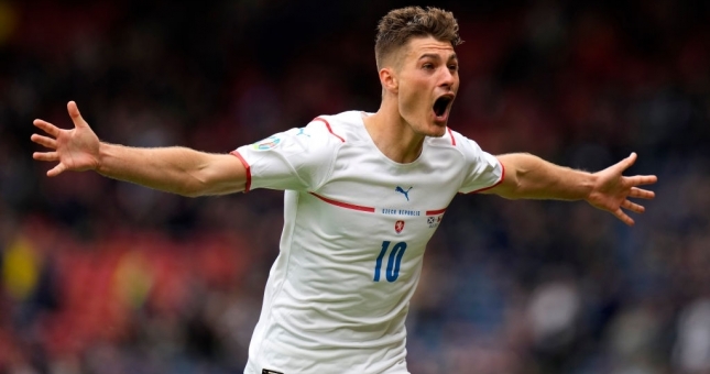 Siêu phẩm 50m giúp CH Séc đánh bại dàn sao Ngoại hạng Anh của ĐT Scotland