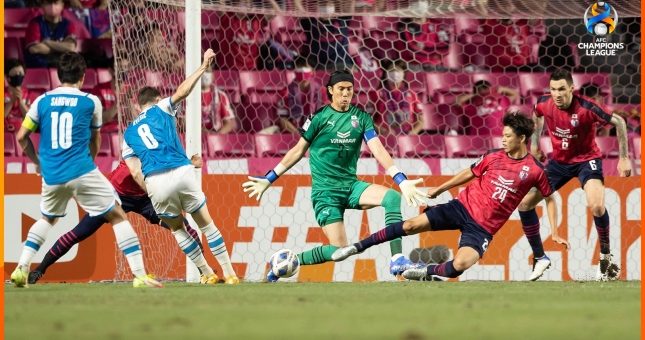 Văn Lâm vắng mặt, Cerezo Osaka gục ngã ở đấu trường số 1 Châu Á
